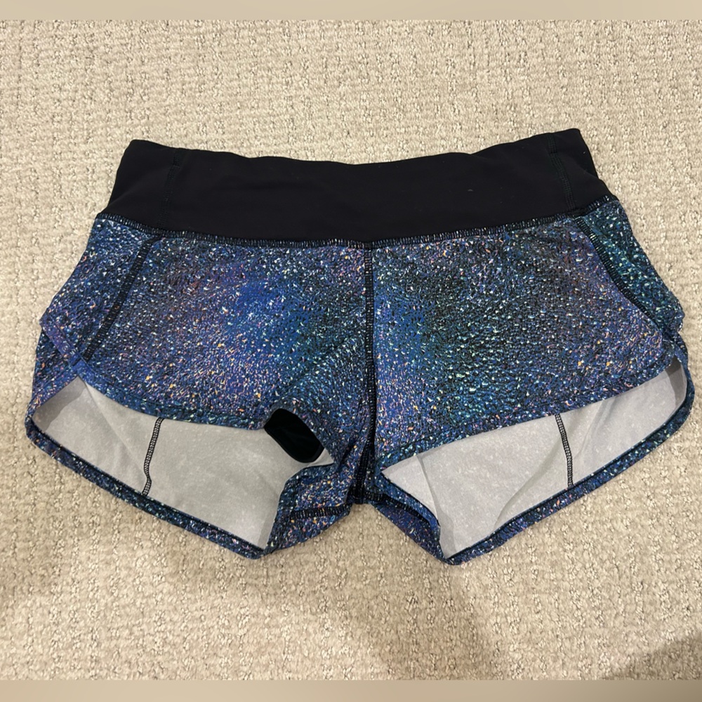 Lululemon Size 4 Speed up shorts! Great condition! Multicolor!!